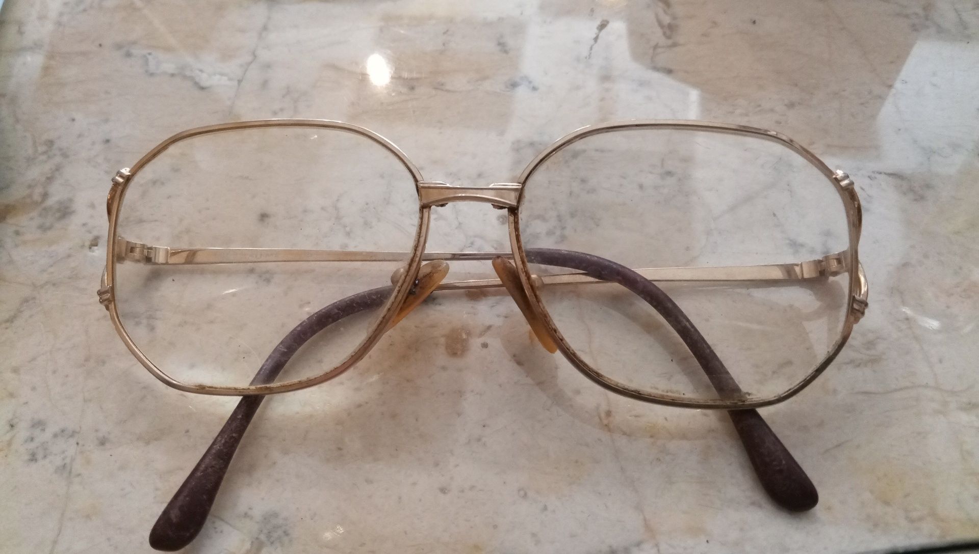 Oculos antigos com lentes graduadas