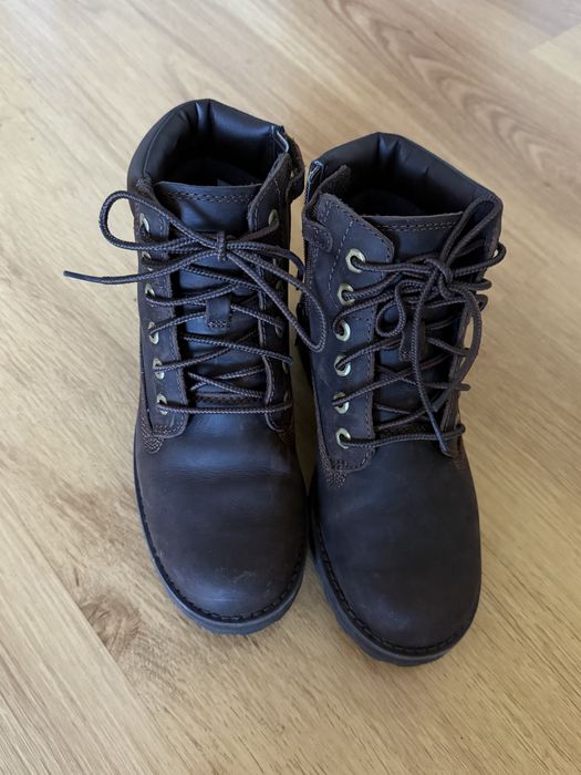Шкіряні фірмові черевики