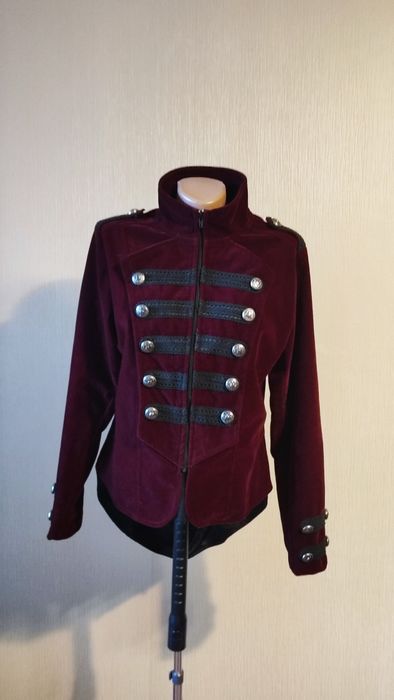 Бархатный сюртук от dark star by jordash