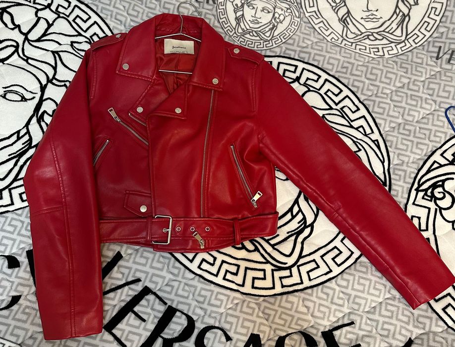 Косуха червона “Stradivarius”