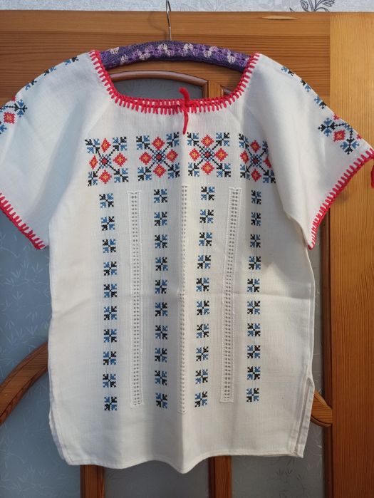 Продам вишиванку