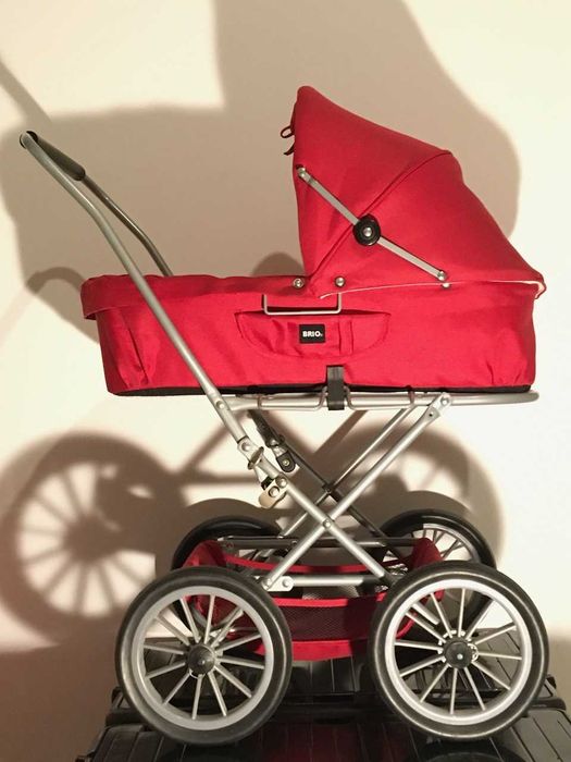 BRIO wózek dla lalek głęboki czerwony