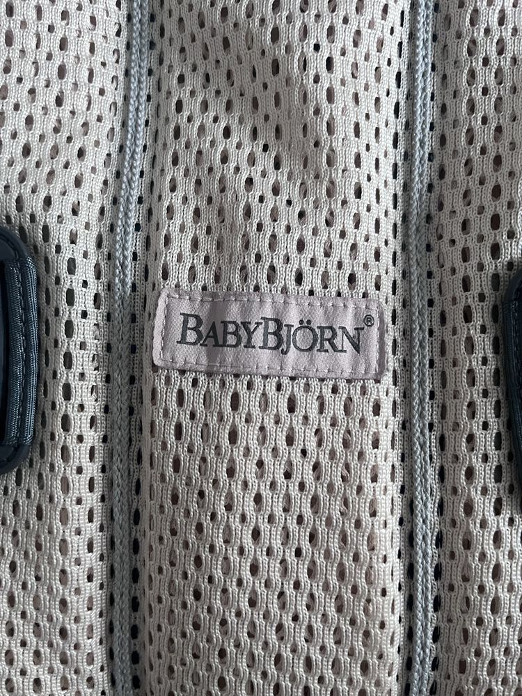 BabyBjorn One Air nosidełko 3D Mesh Pearly pink