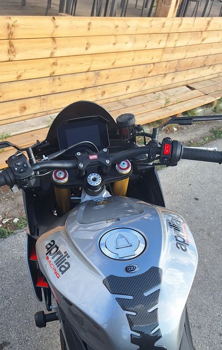 Aprilia Tuono V4 1100