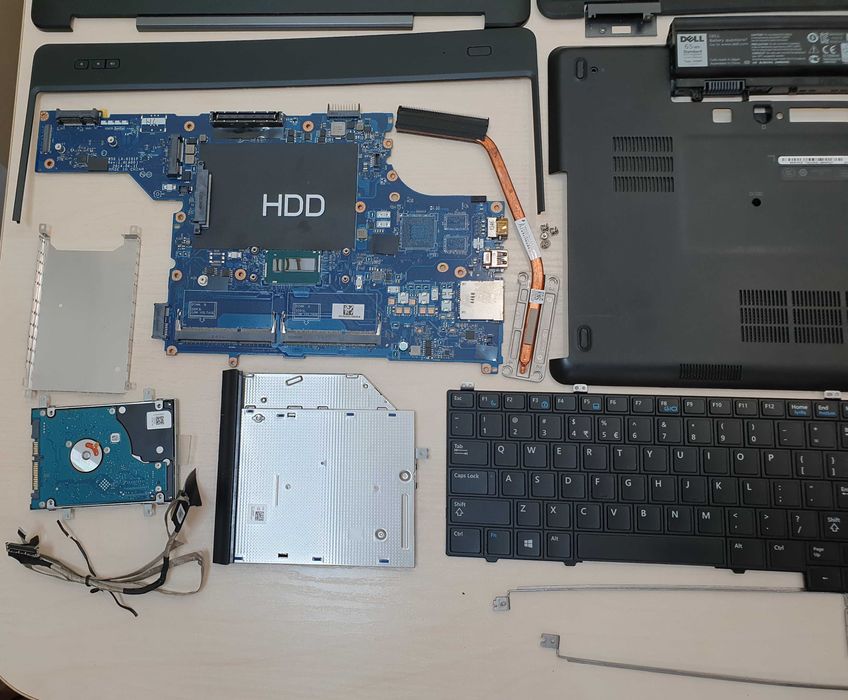Dell Latitude E5540 5540 Разборка ноутбука / детали / запчастини