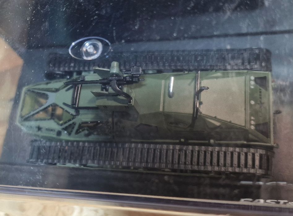 (Vendido)Miniatura fast and furious Ripsaw