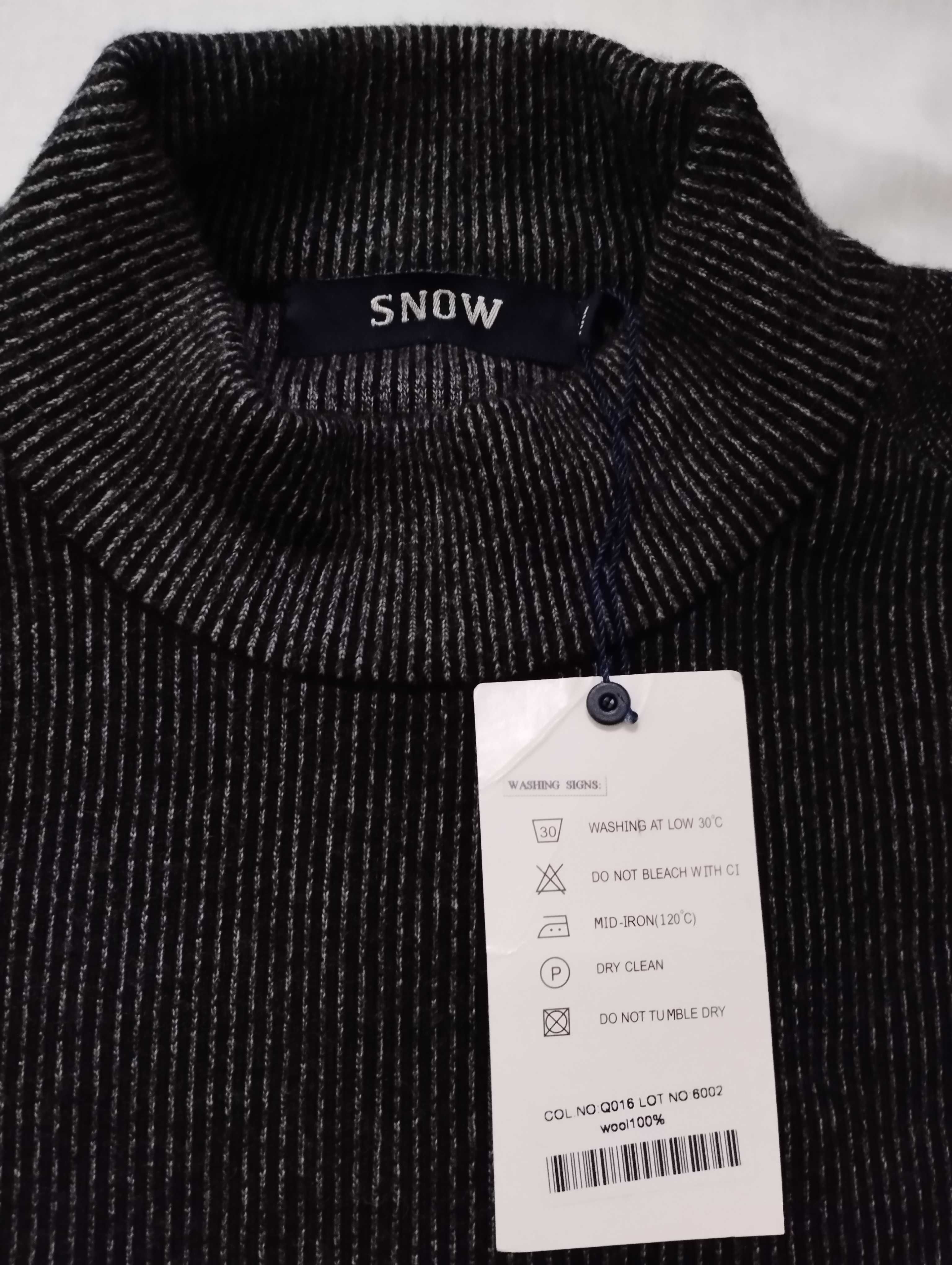 Продам мужской свитер SNOW .