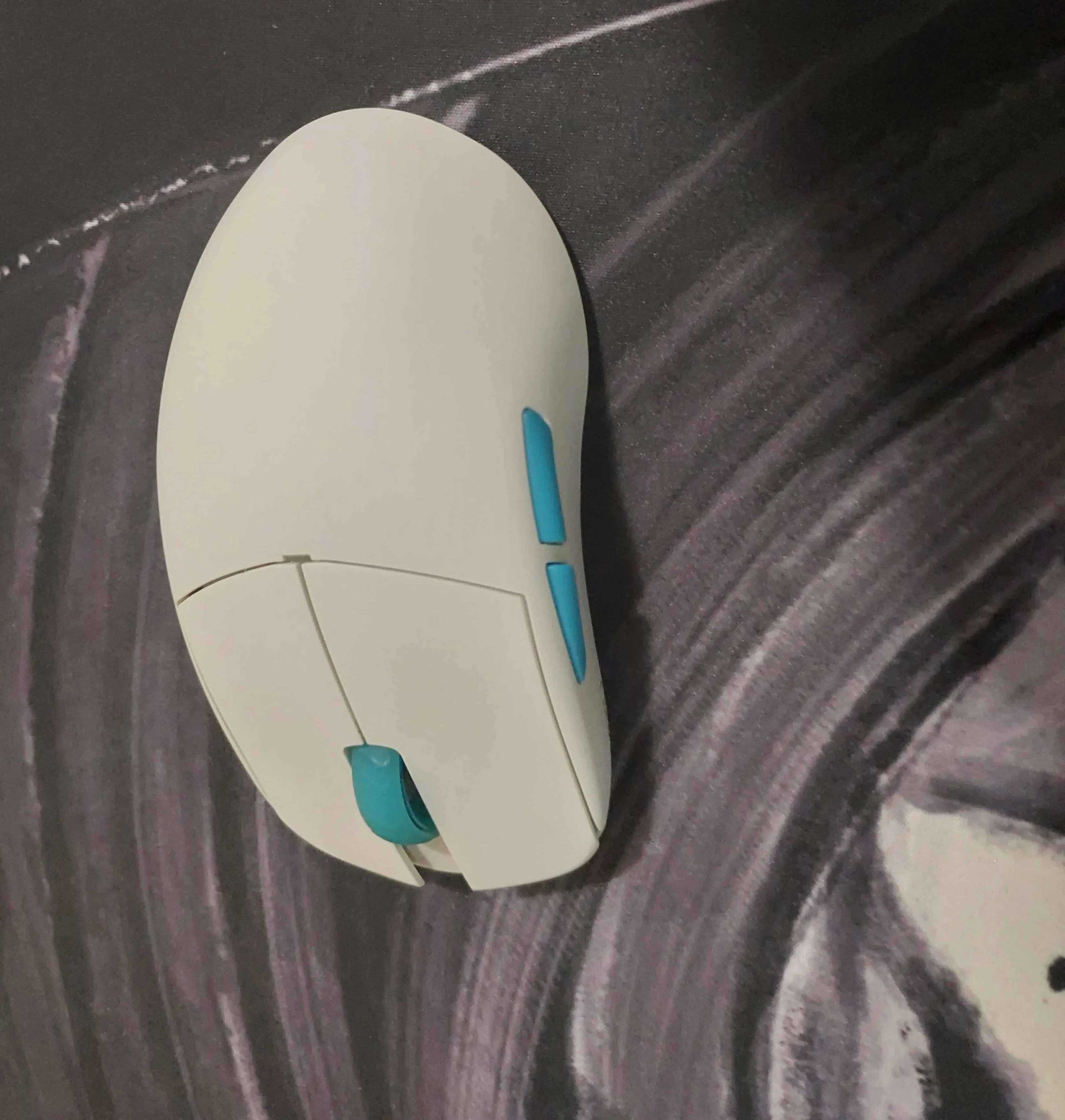 Беспроводная игровая мышь LAMZU ATLANTIS OG V2 PRO - POLAR WHITE