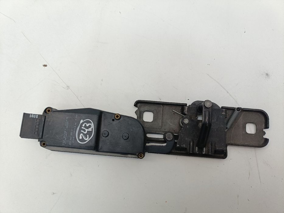 Fechadura / fecho da mala AUDI Q7 (4L)