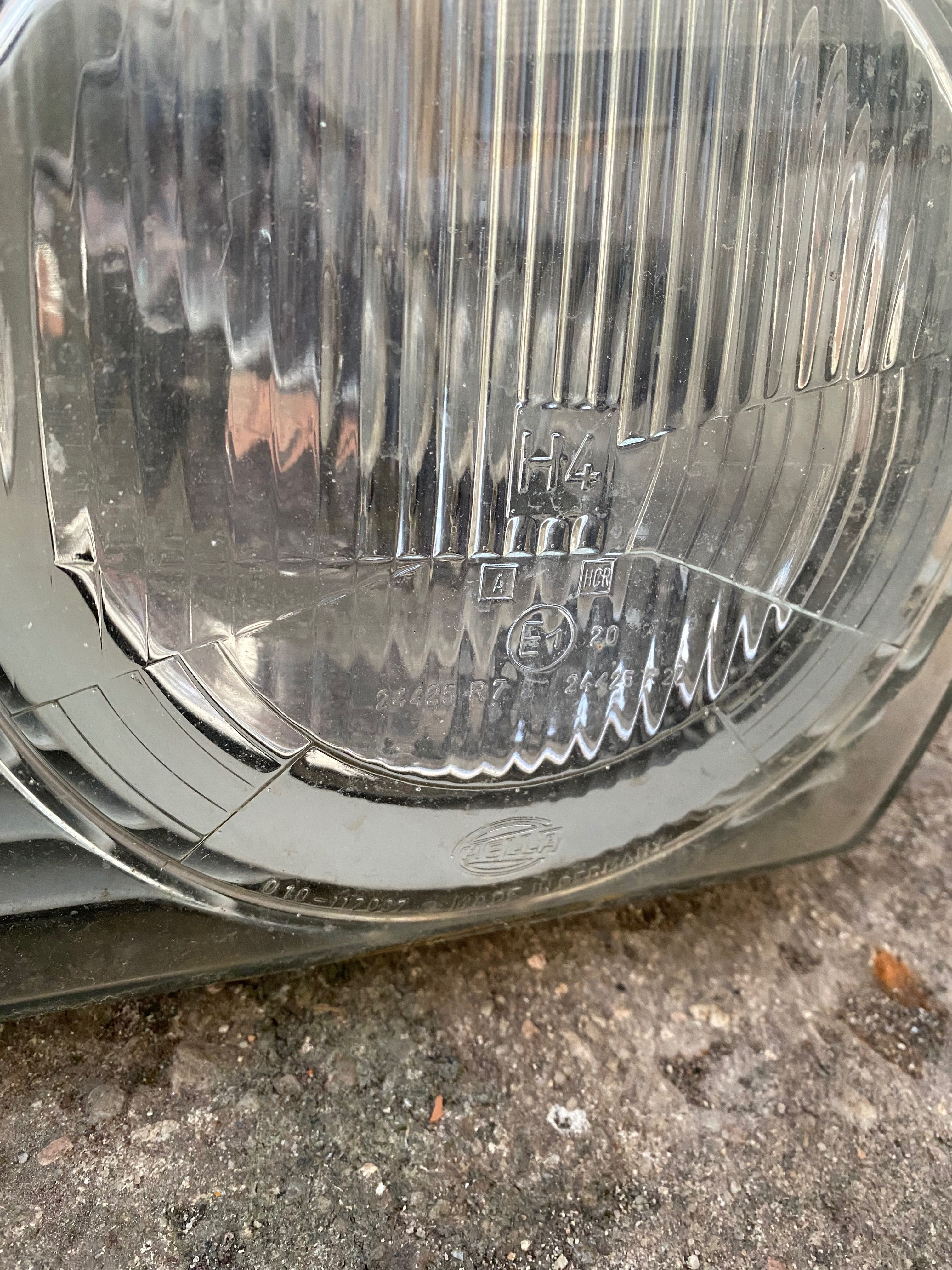 Farol Mercedes w123