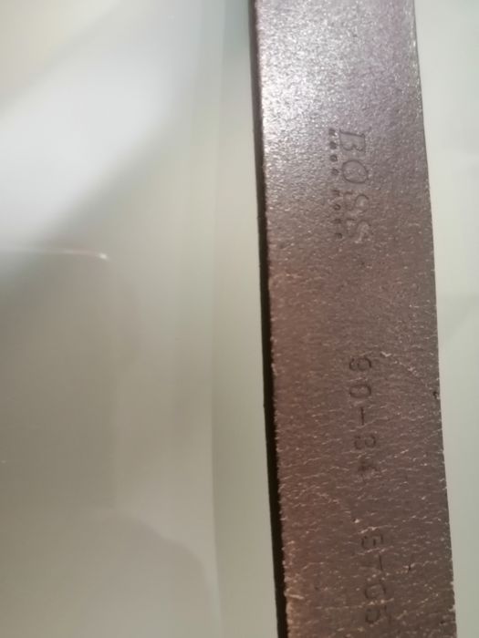 Cinto HUGO BOSS, castanho , 100% pele, original.