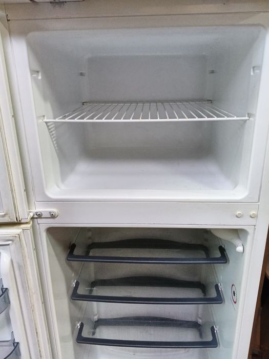 Холодильник Snaige