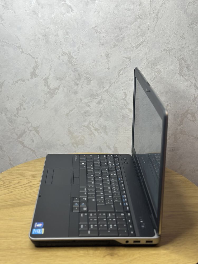 Надежный ноутбук Dell E6540 15,6’’ i5-4300, 8 GB, 256 GB SSD, 3ч.