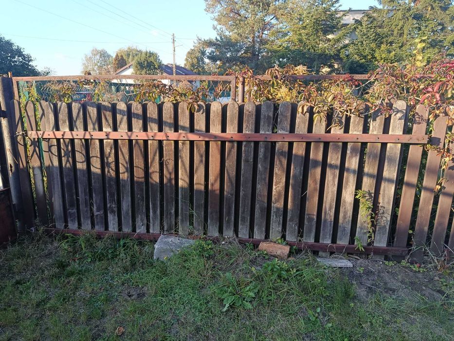 Płot drewniany, ogrodzenie
