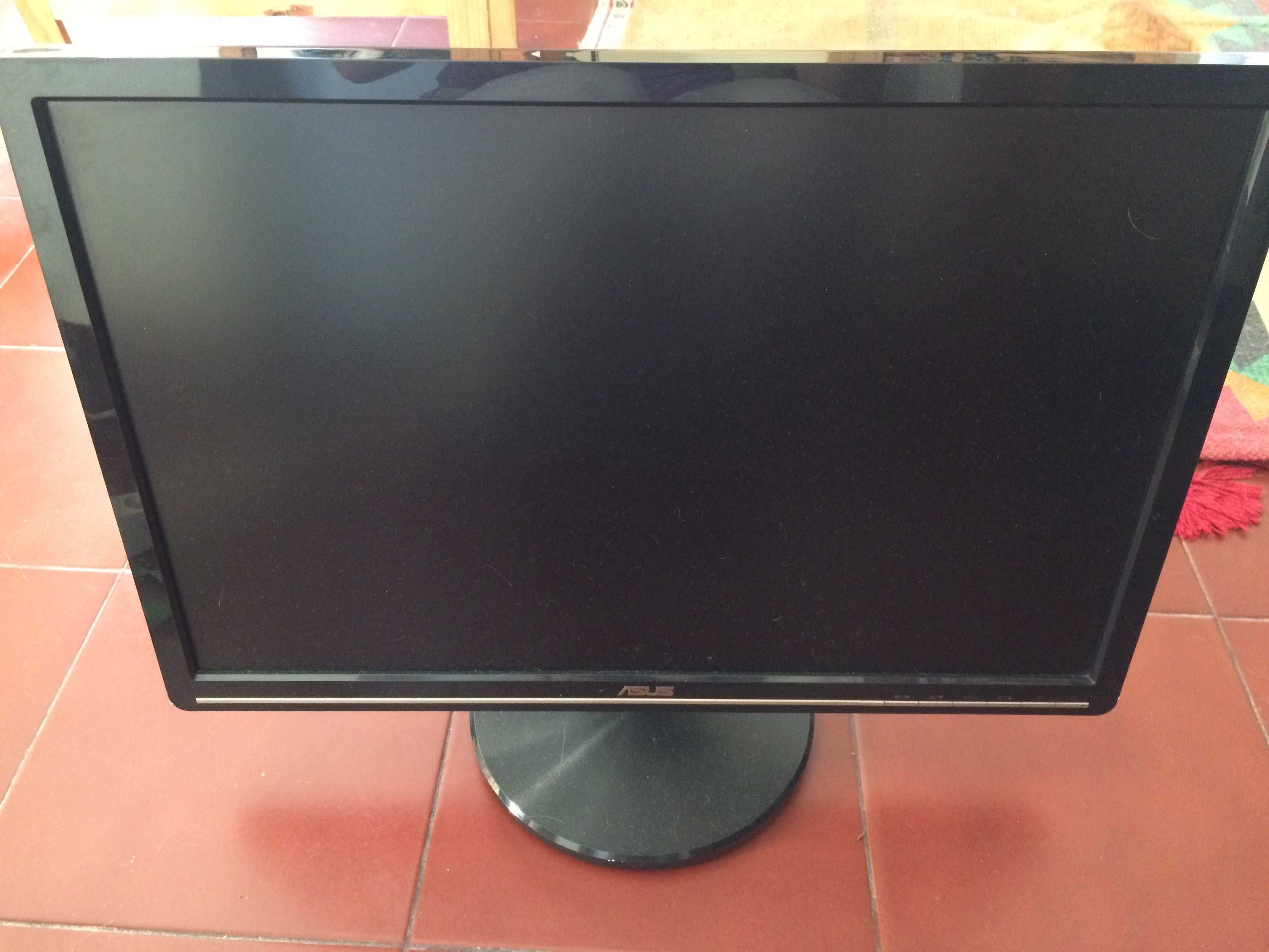 Monitor Asus Modelo VW223B com cabo (preço não negociável)
50 €