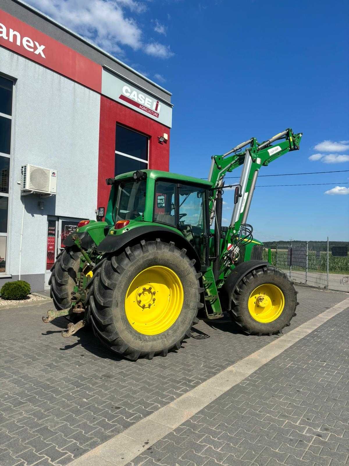 John Deere 6820 z ładowaczem