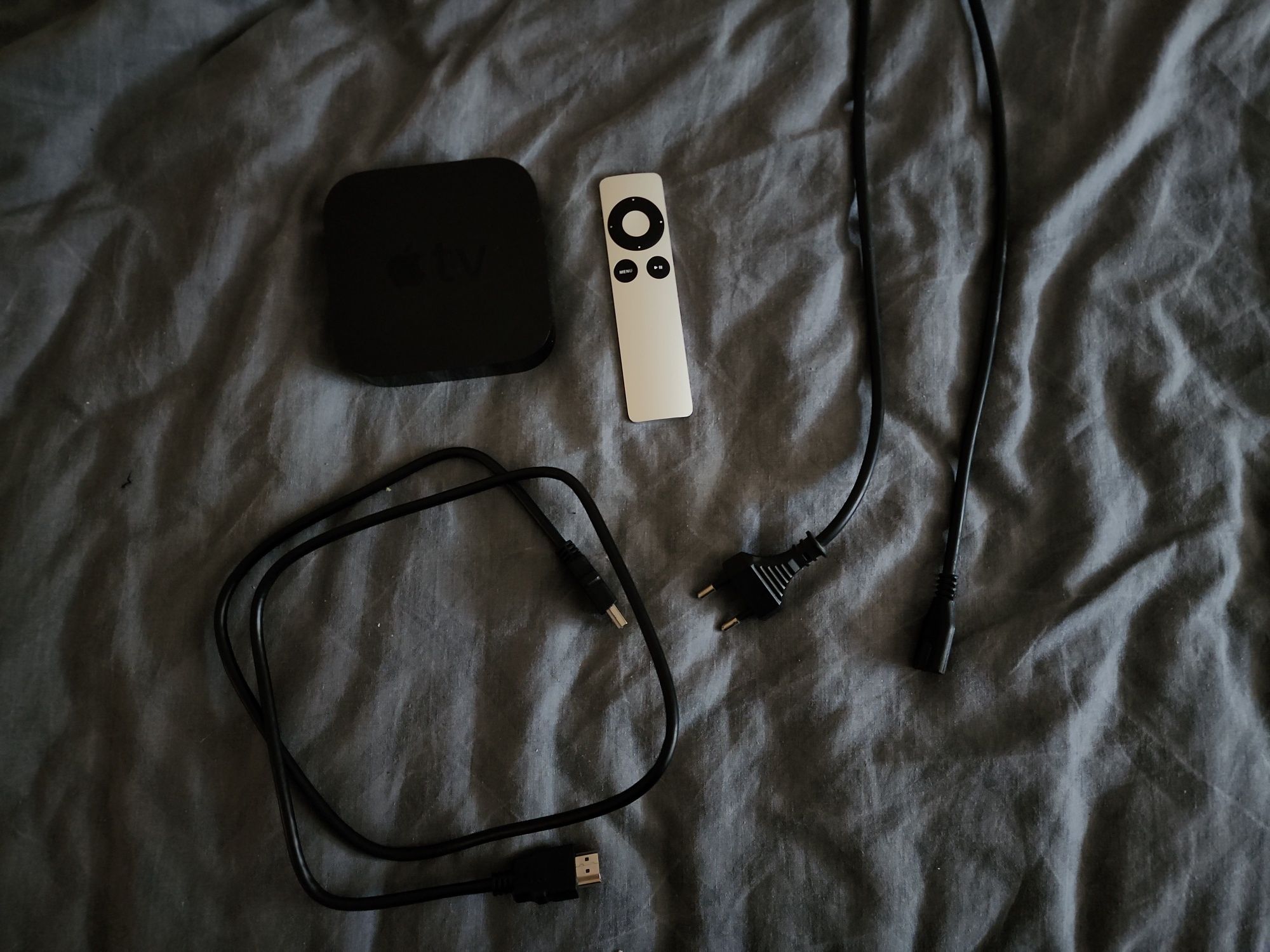 Приставка Apple TV 3 з комплектом