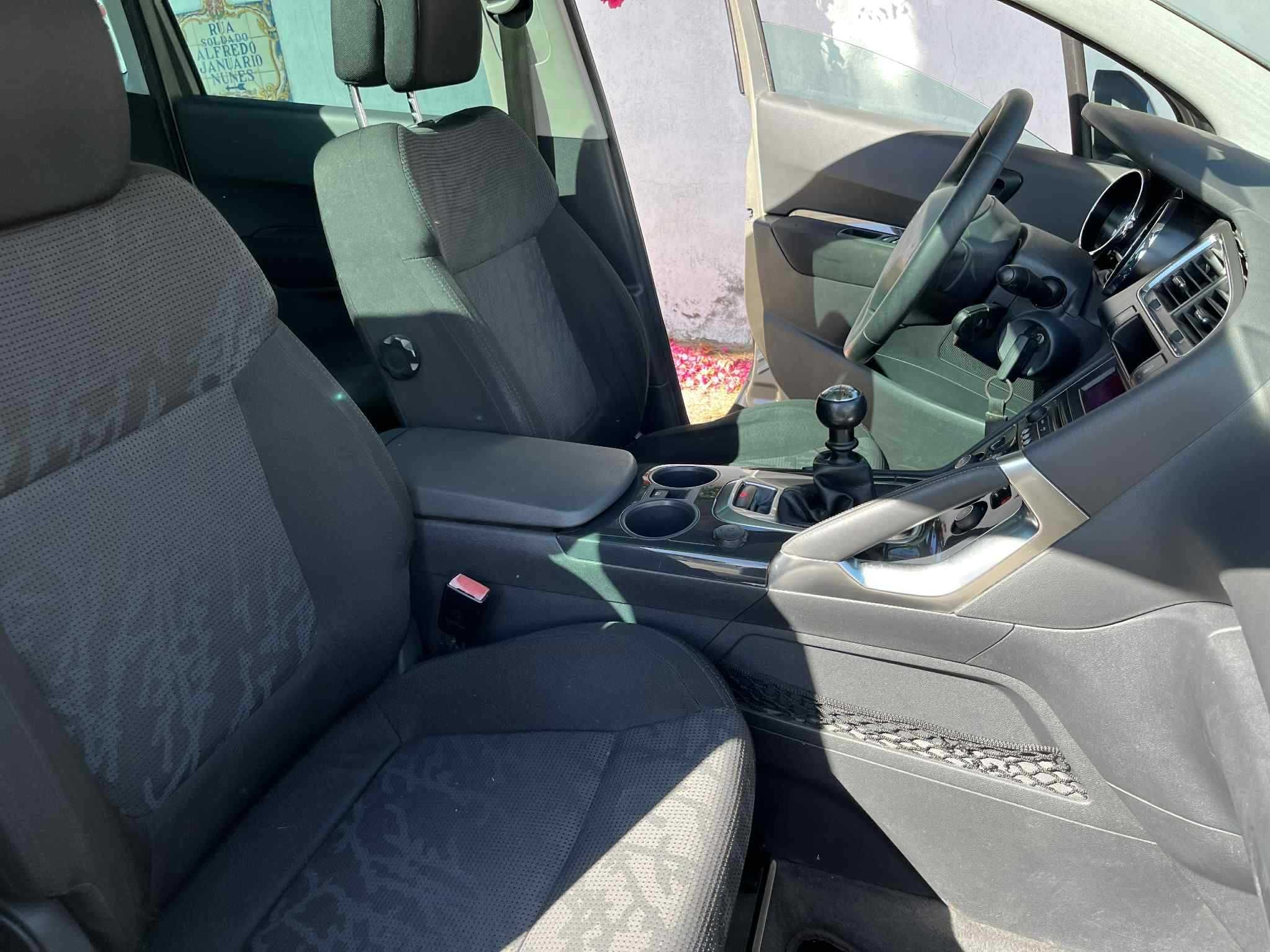 Peugeot 3008 1.6 HDI 110cv