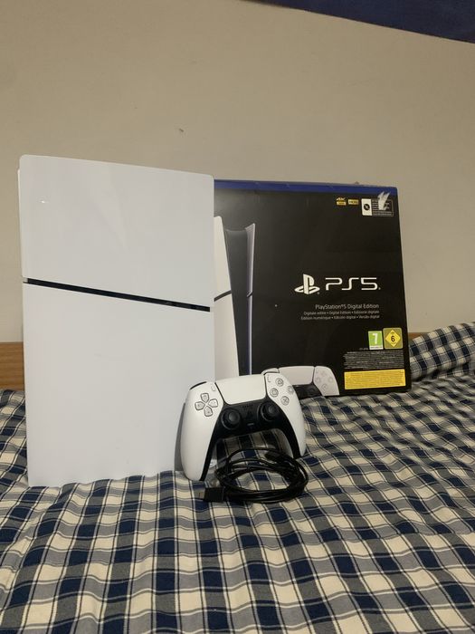 PS5 Slim Digital 1 TB usada 1 vez