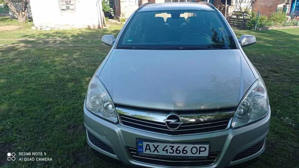 Opel Astra H в отчилчном состоянии