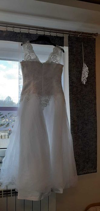 Suknia ślubna raz użyta