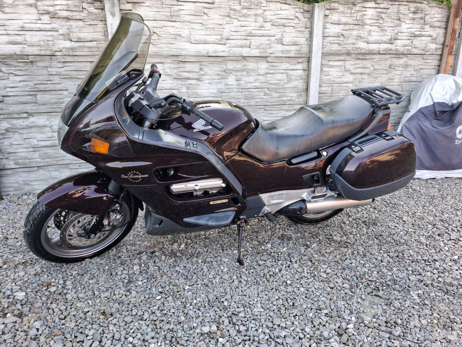 Honda  st 1100 Pan European części  silnik felga