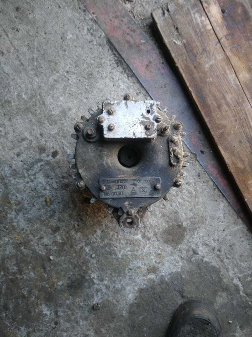 Генератор 28V, 14V 1000W на двигатель СМД, ЯМЗ