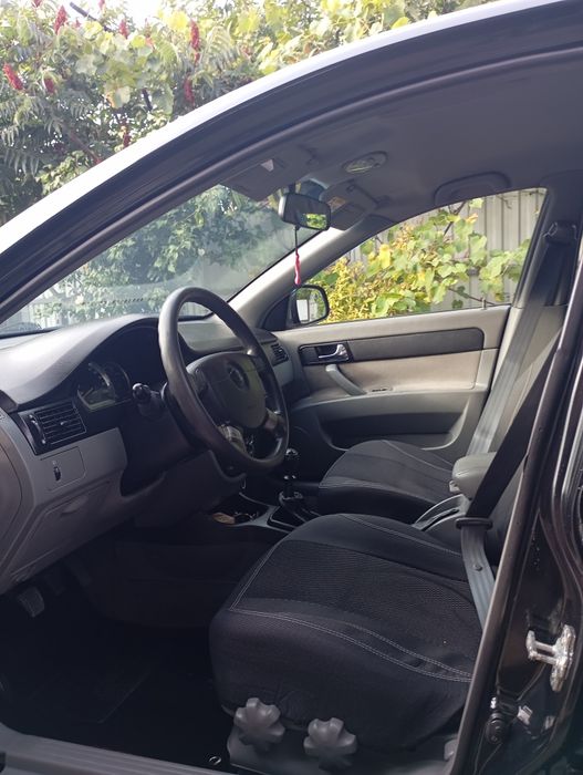 Авто у відмінному стані, після повного ТО. Нова зимова резина.