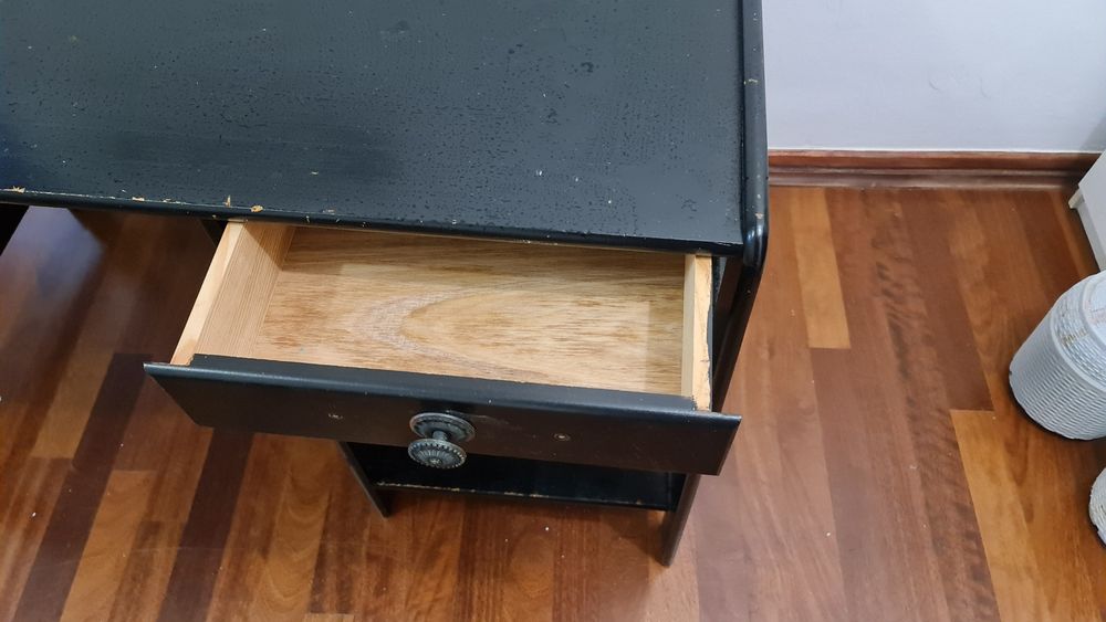 Mesa secretária para PC