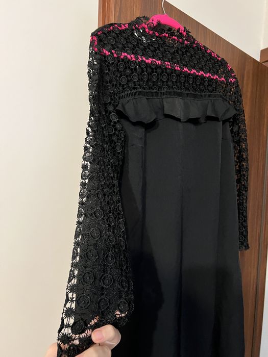 Mała czarna idealna na święta 40/42