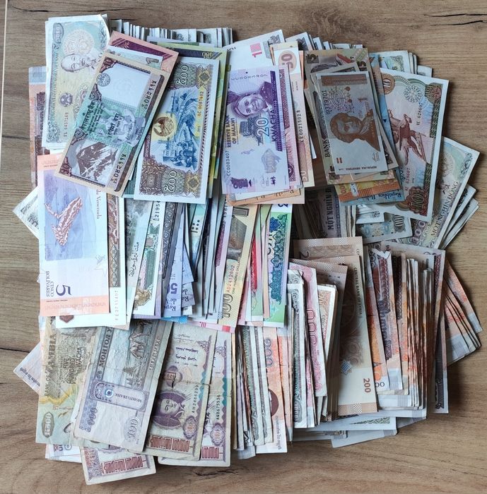 1000 banknotów z całego świata