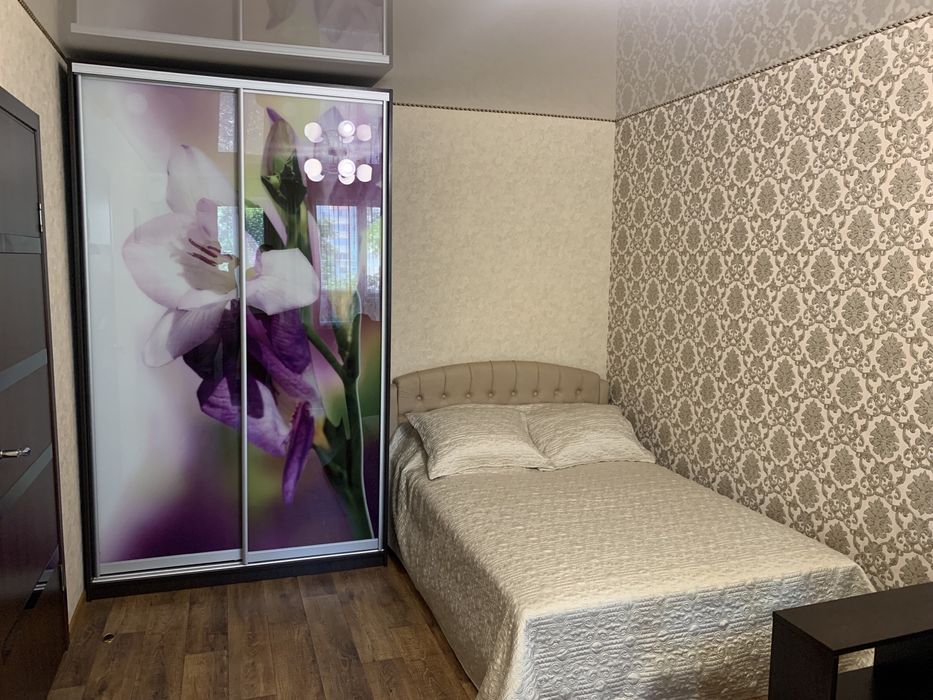 Є світло! Квартира  в центрі. Дружба Народів. ТВ Смарт.