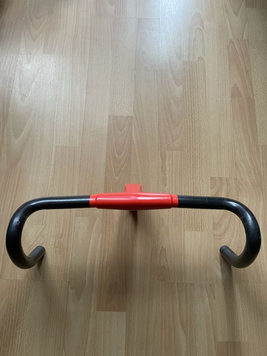 Kierownica BMC ICS CARBON szerokosc 420mm/mostek 100mm