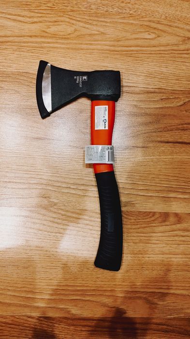 Siekiera profilowana średnia, trzon gumowy 38cm