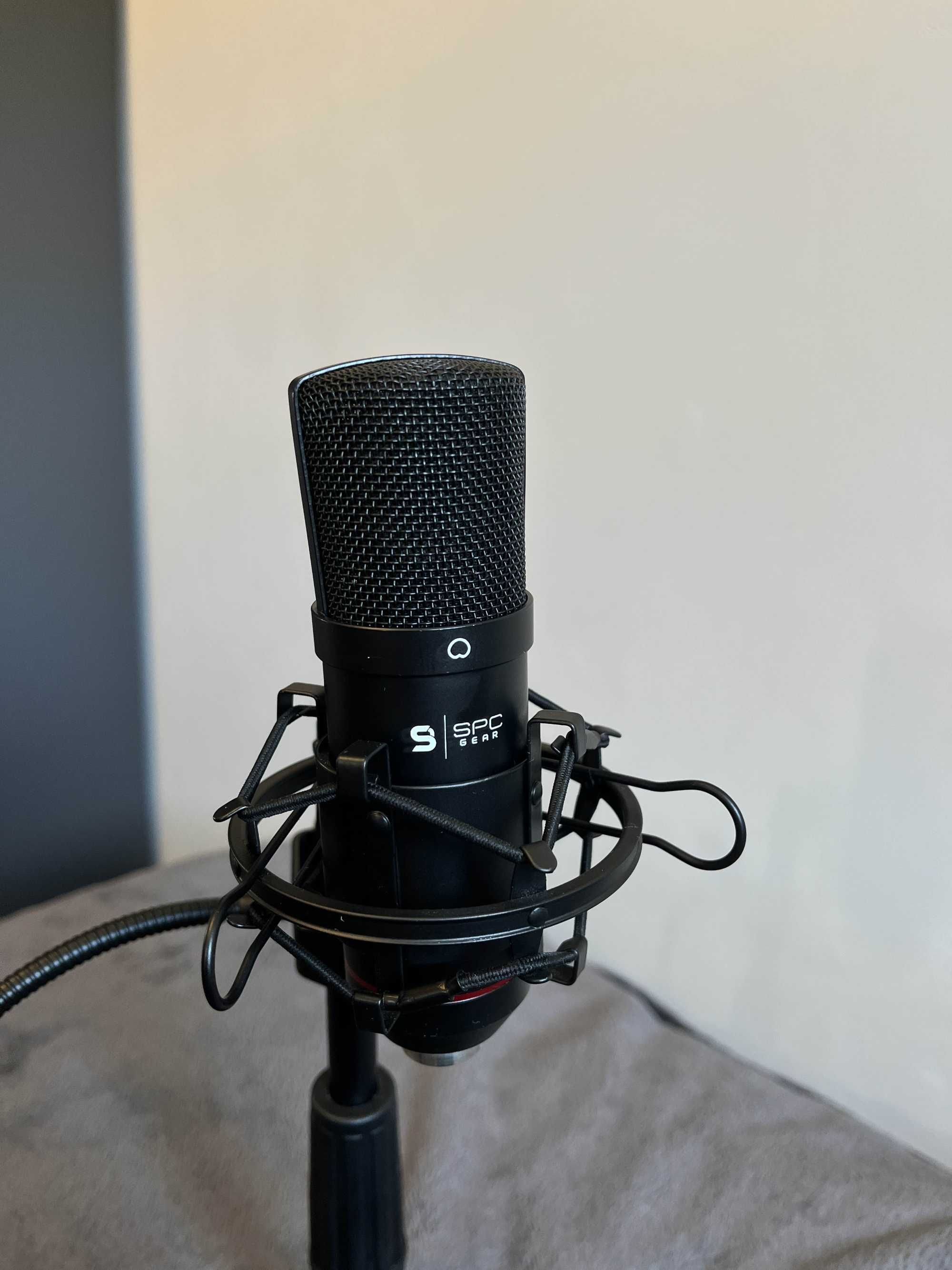 Mikrofon sm900 wraz z MOZOS MKIT-STAND