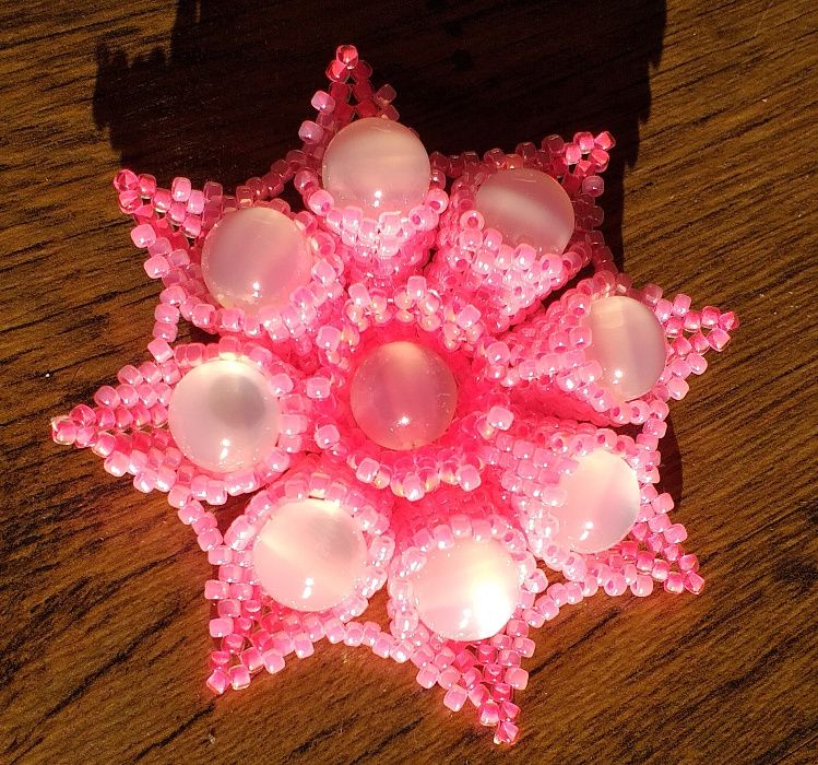 Brosza broszka różowa gwiazdka z koralików biżuteria zapinanka ozdoba