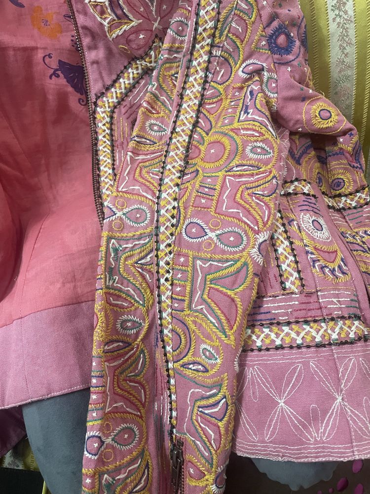 Vendo casaco da marca desigual todo bordado e