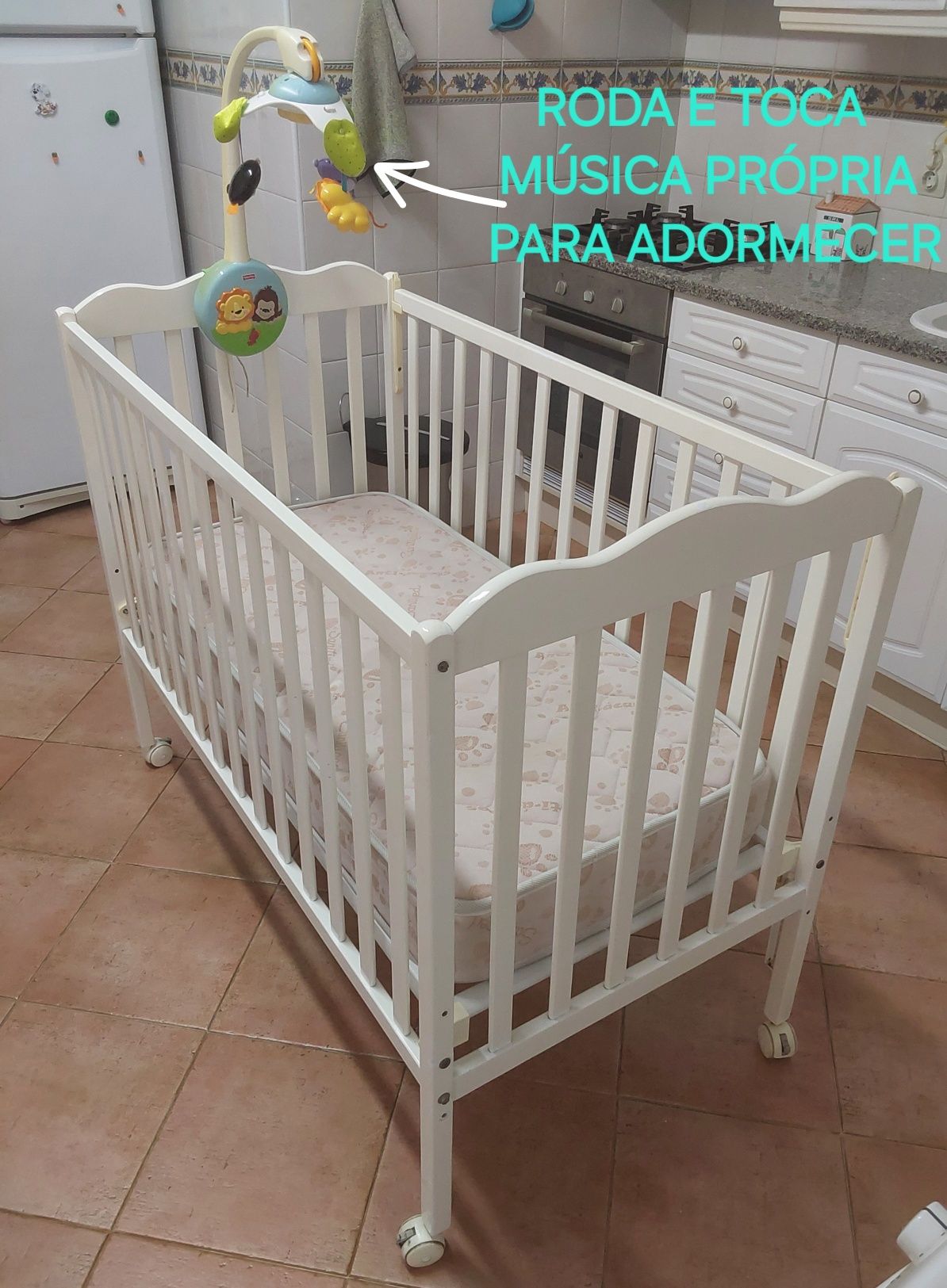 CAMA PARA BEBÉ LIMPA E LAVADA COM COLCHÃO INCLUÍDO.Casa,Quarto,Sala.