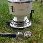 Ekspres ciśnieniowy do kawy DeLonghi ECO 311.W beżowy