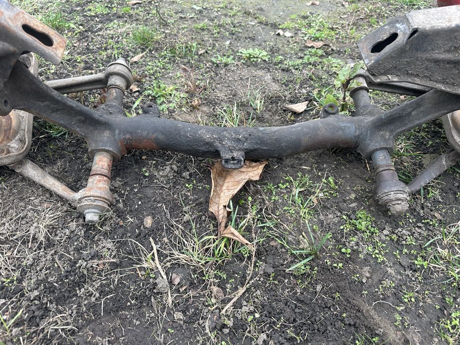 Подрамнік нива 2121