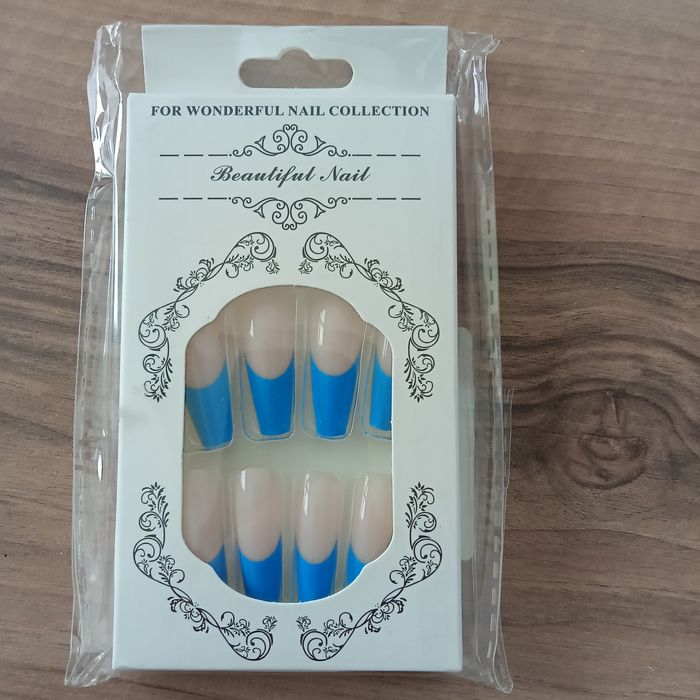 Sztuczne paznokcie ( różne wzory)