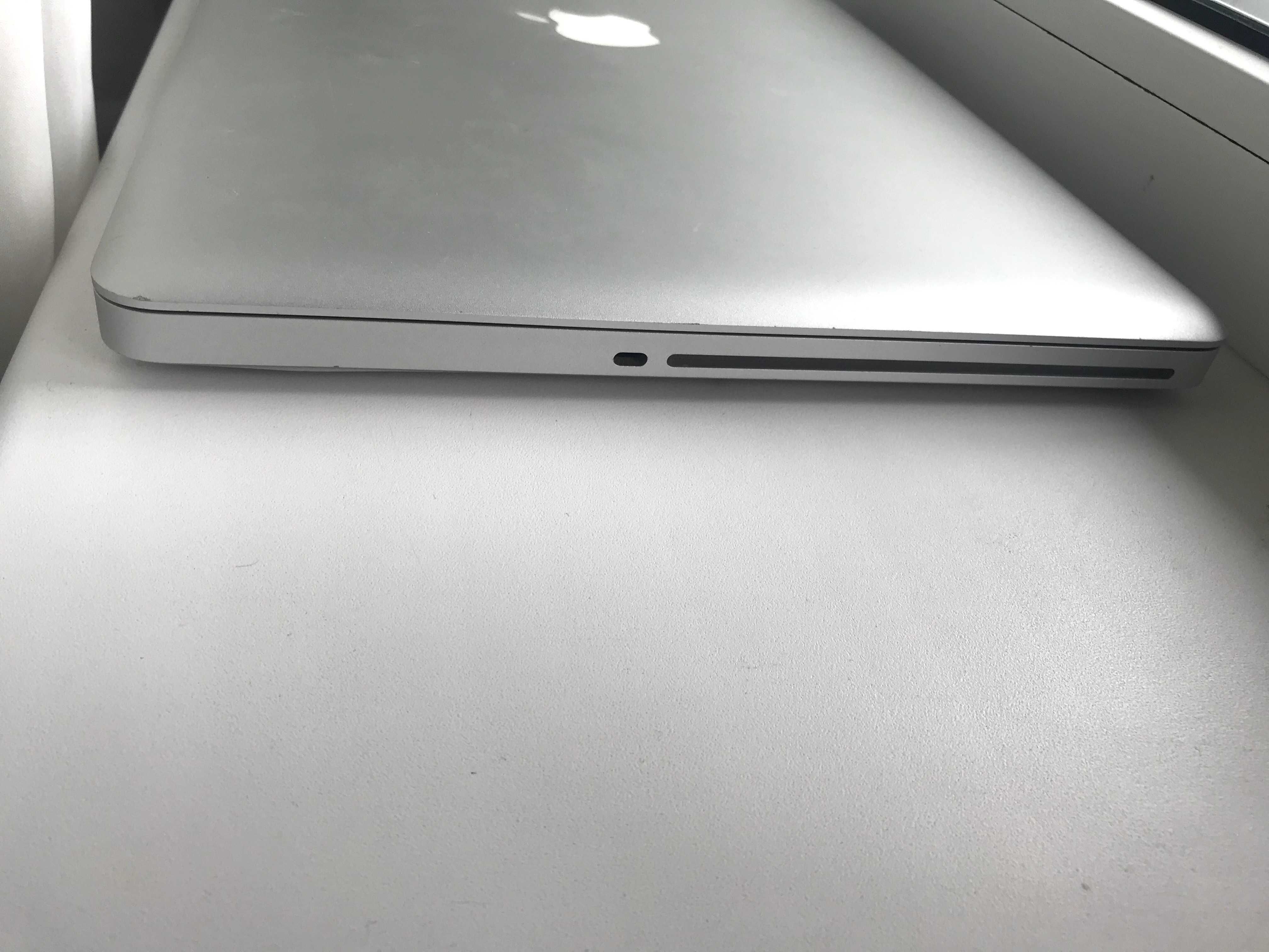 MacBook Pro 15" A1286 2010 року