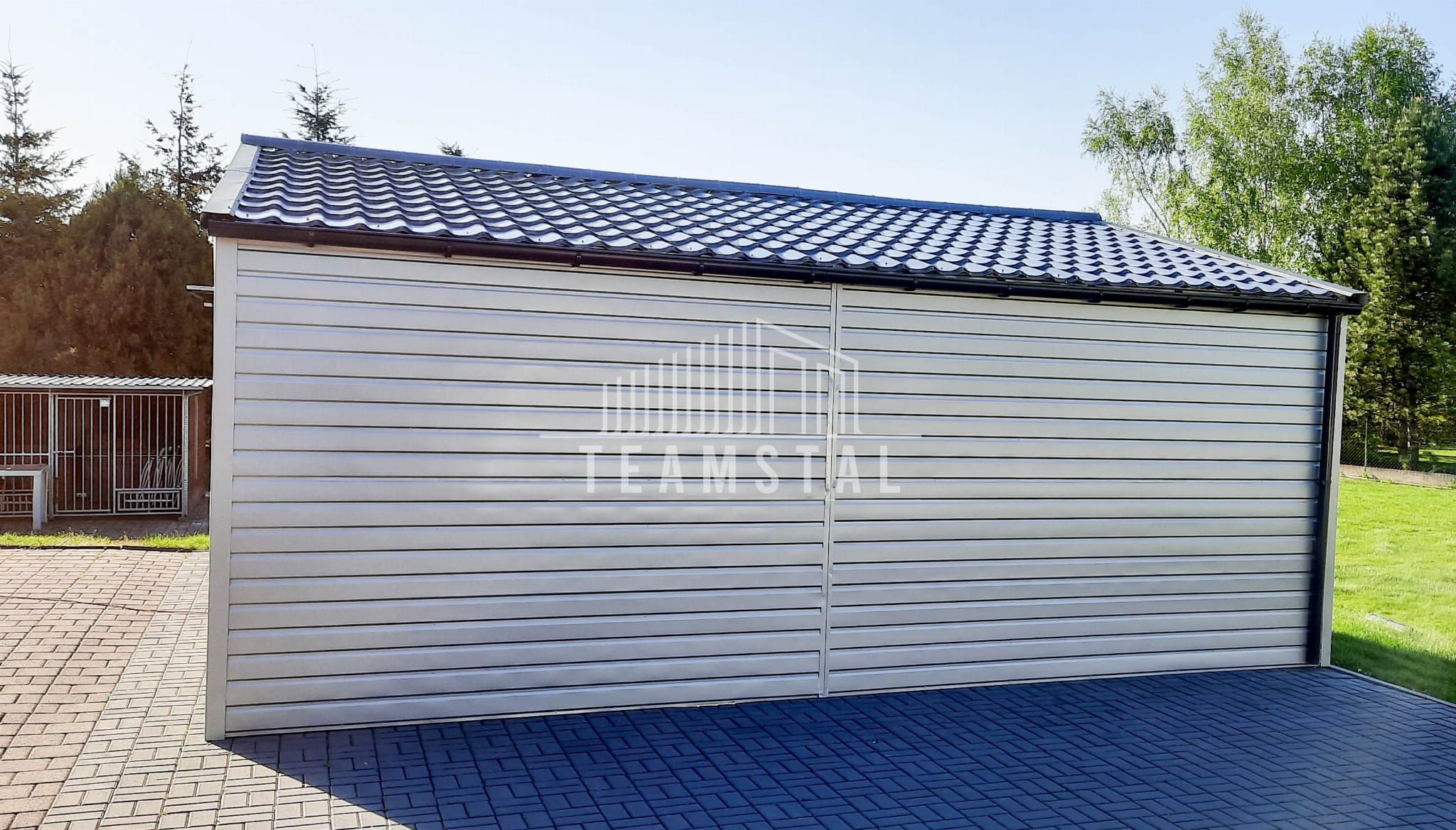 GARAŻ BLASZANY 6,5m x 6m dwuspad 2x Brama biały + antracyt TS292