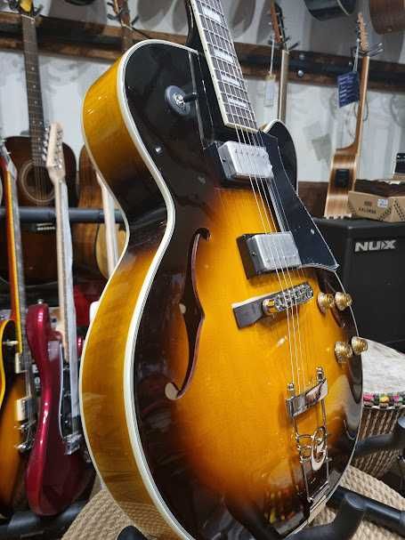 Cort Yorktown Tab gitara elektryczna typu Hollow Body + pokrowiec
