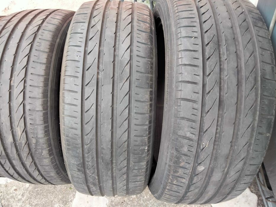 215 50R18 da Toyo