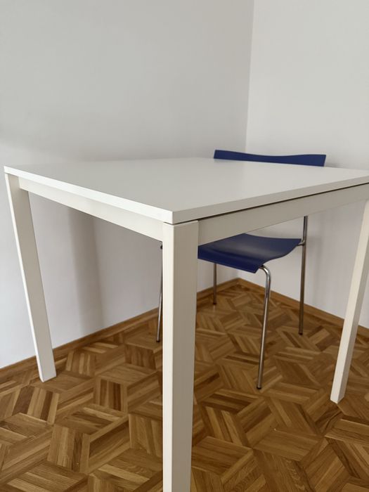 Biał stół jadalnia 75x75 cm rezerwacja