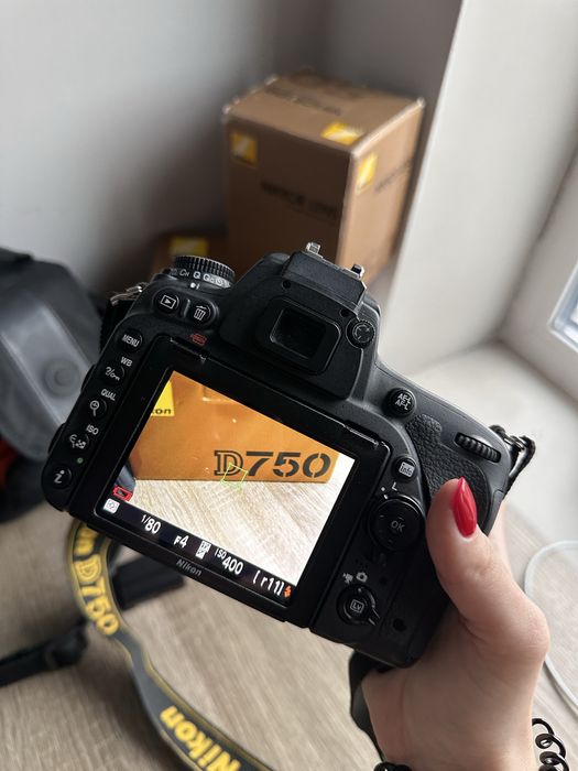 Фотоапарат Nikon D750 в гарному стані
