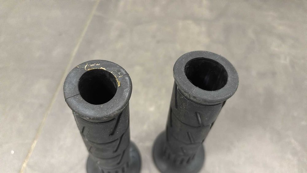 Manetki Guma Prawa Lewa Kawasaki Versys 650. 1000 [772]