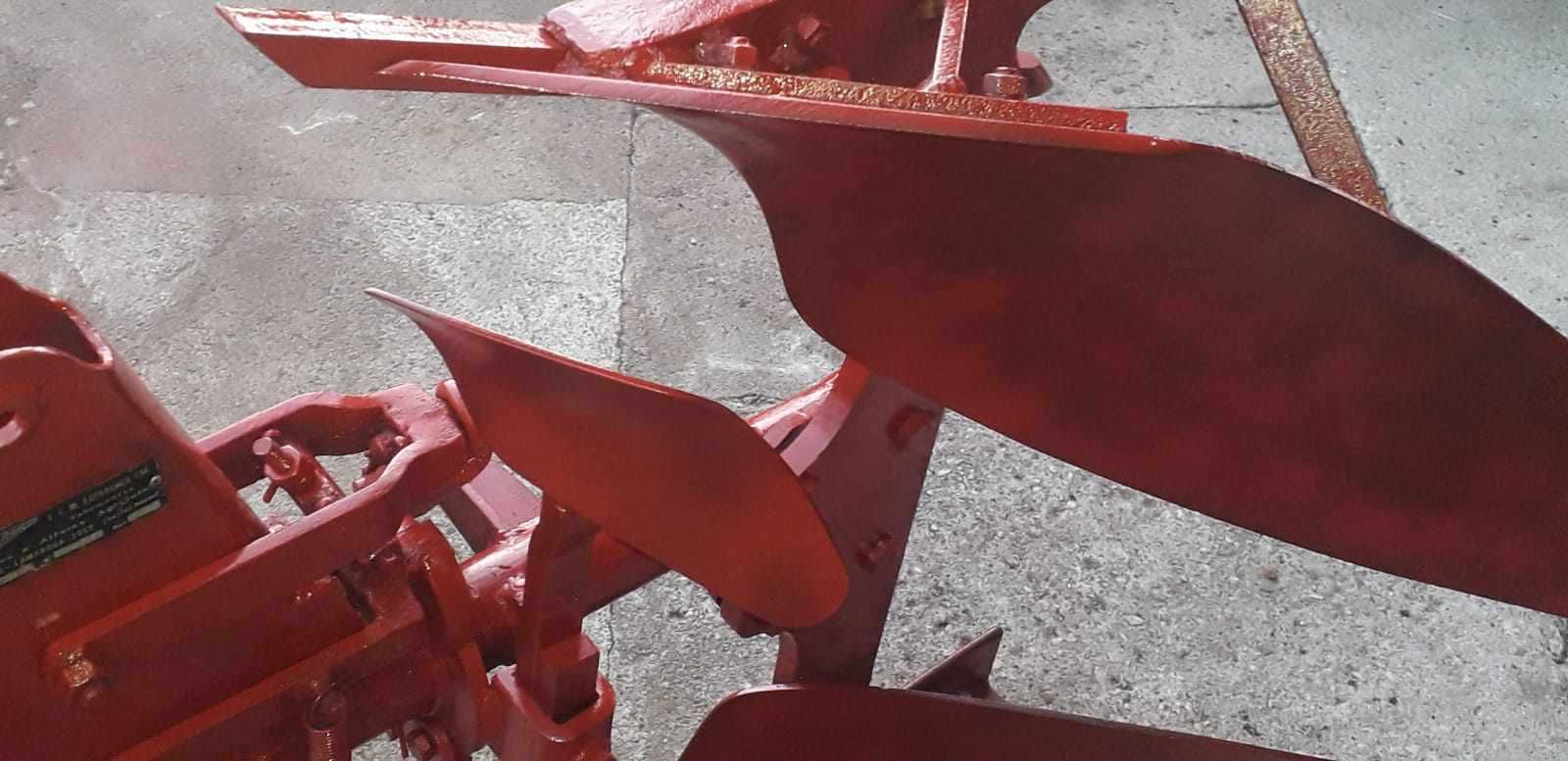 charrua 10\12 como nova para trator agricola pequeno