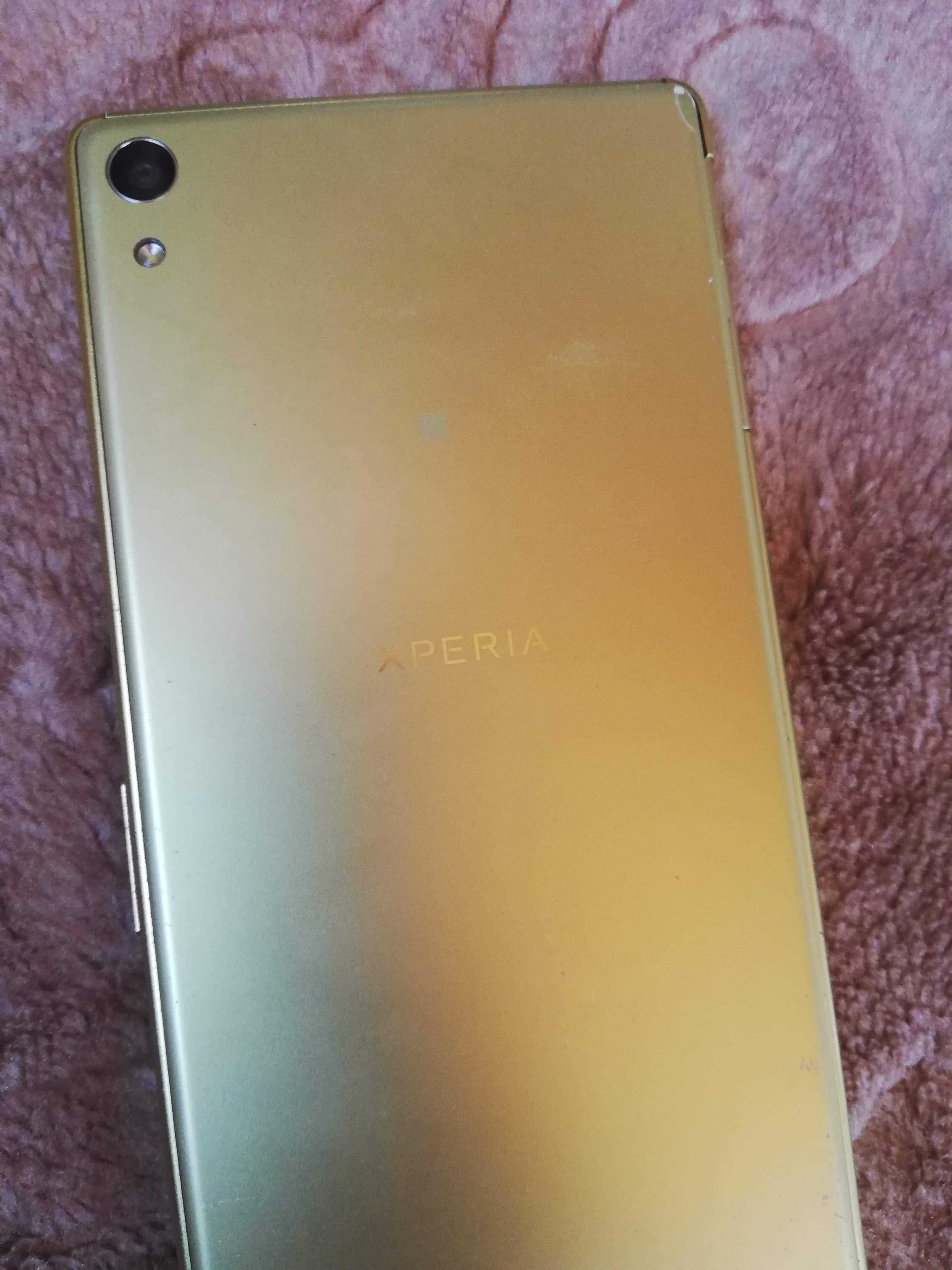 Sony xperia kolor zloty smartphone